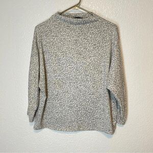 Banana Republic Brushed Knit Gray Animal Print Dolman Top M Petite Leopard